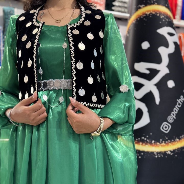 سخمه سنتی با سکه قدیمی اصل سخمه کردی سکه دوزی سده