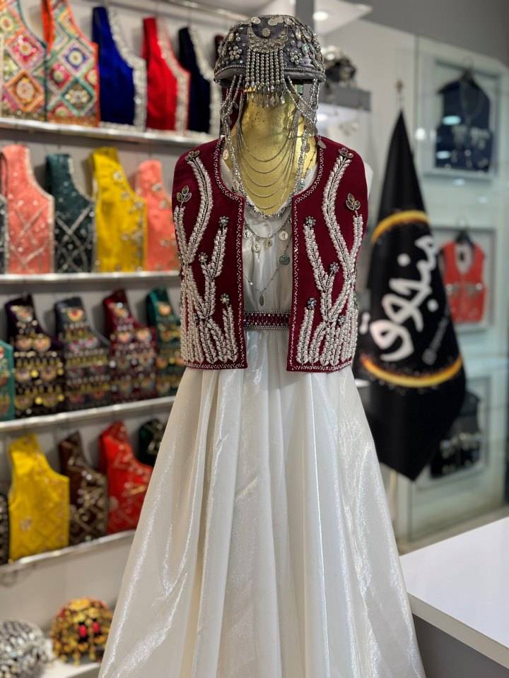 سخمه مروارید دوزی مدل آنیا برند منجوق