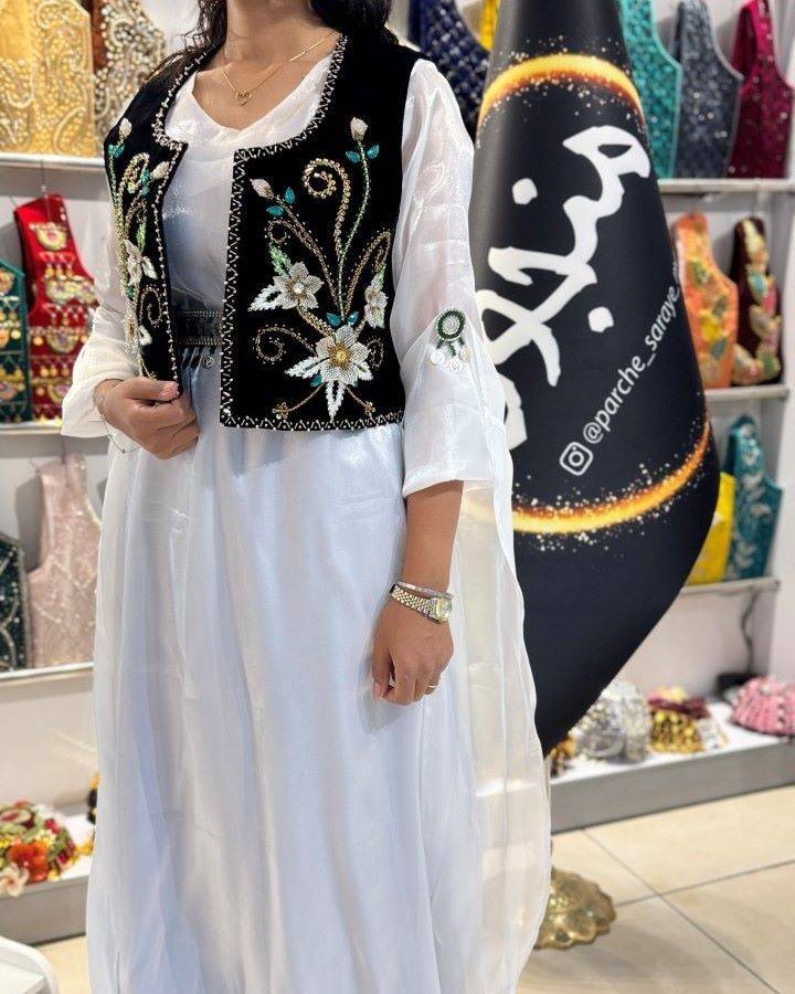 سخمه زنانه منجوق مدل گل برجسته