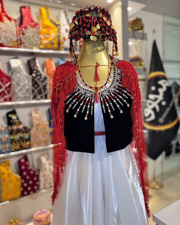 سخمه سنگ دوزی مصری- منجوق