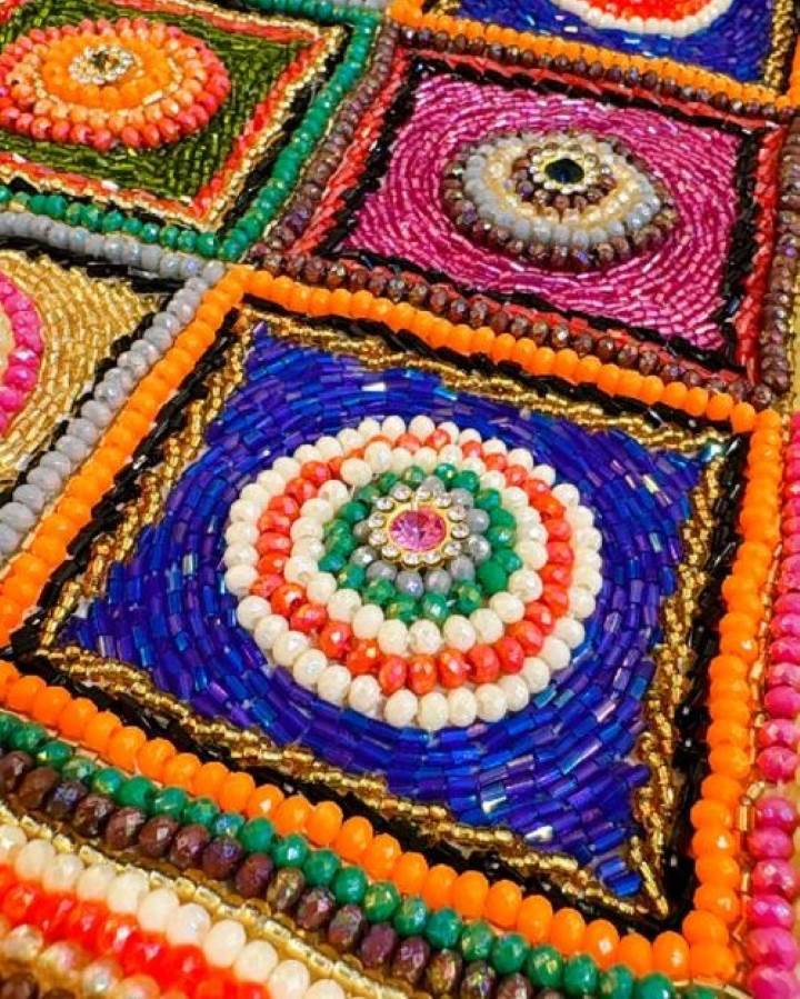 جلیقه زنانه کردی برند منجوق مدل فرش