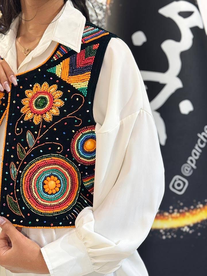 سخمه سنتی (جلیقه) برند منجوق مدل گل آفتاب