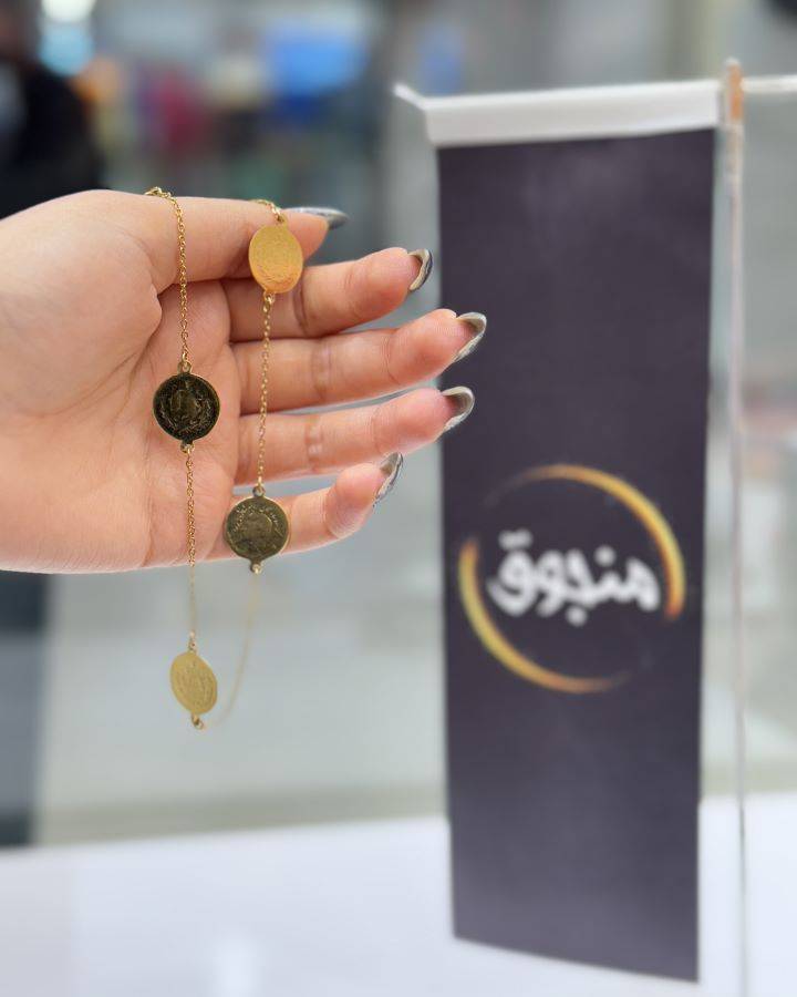 گردنبند سکه ای برند منجوق مدل سکه درشت