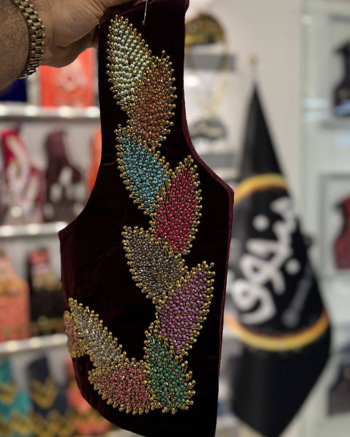 سخمه حاشیه دوزی مدل برگ رنگی منجوق